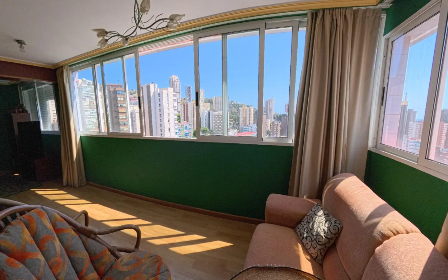 3-bedroom Penthouse In Benidorm, Spain (124 M²)