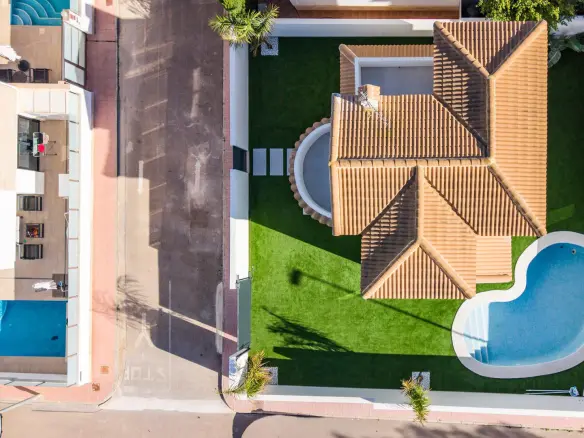 3-bedroom Villa In Orihuela Costa, Spain (109 M²)