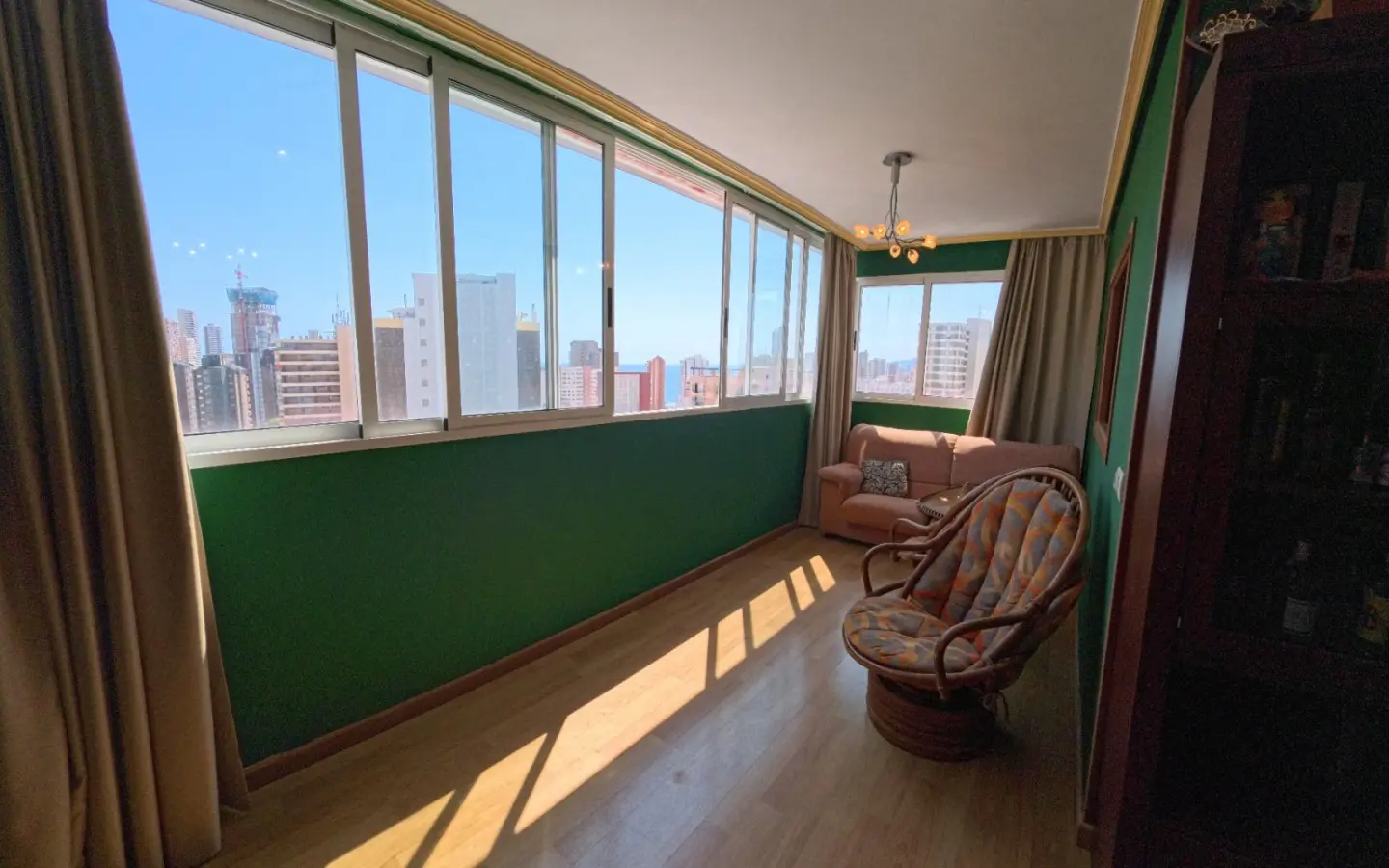 3-bedroom Penthouse In Benidorm, Spain (124 M²)