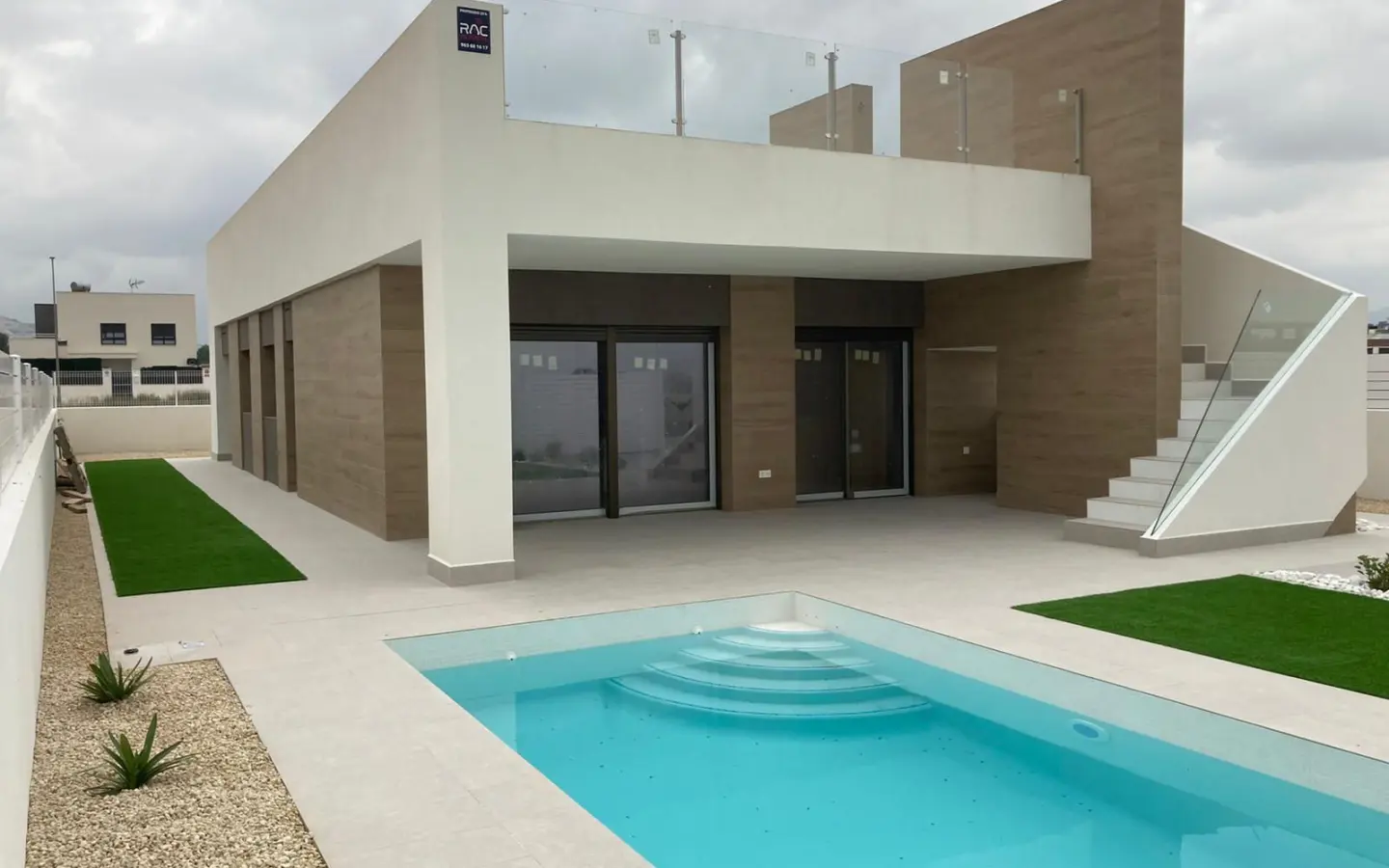 3-bedroom Villa In Aspe Pedanias, Spain (138 M²)