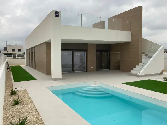3-bedroom Villa In Aspe Pedanias, Spain (138 M²)