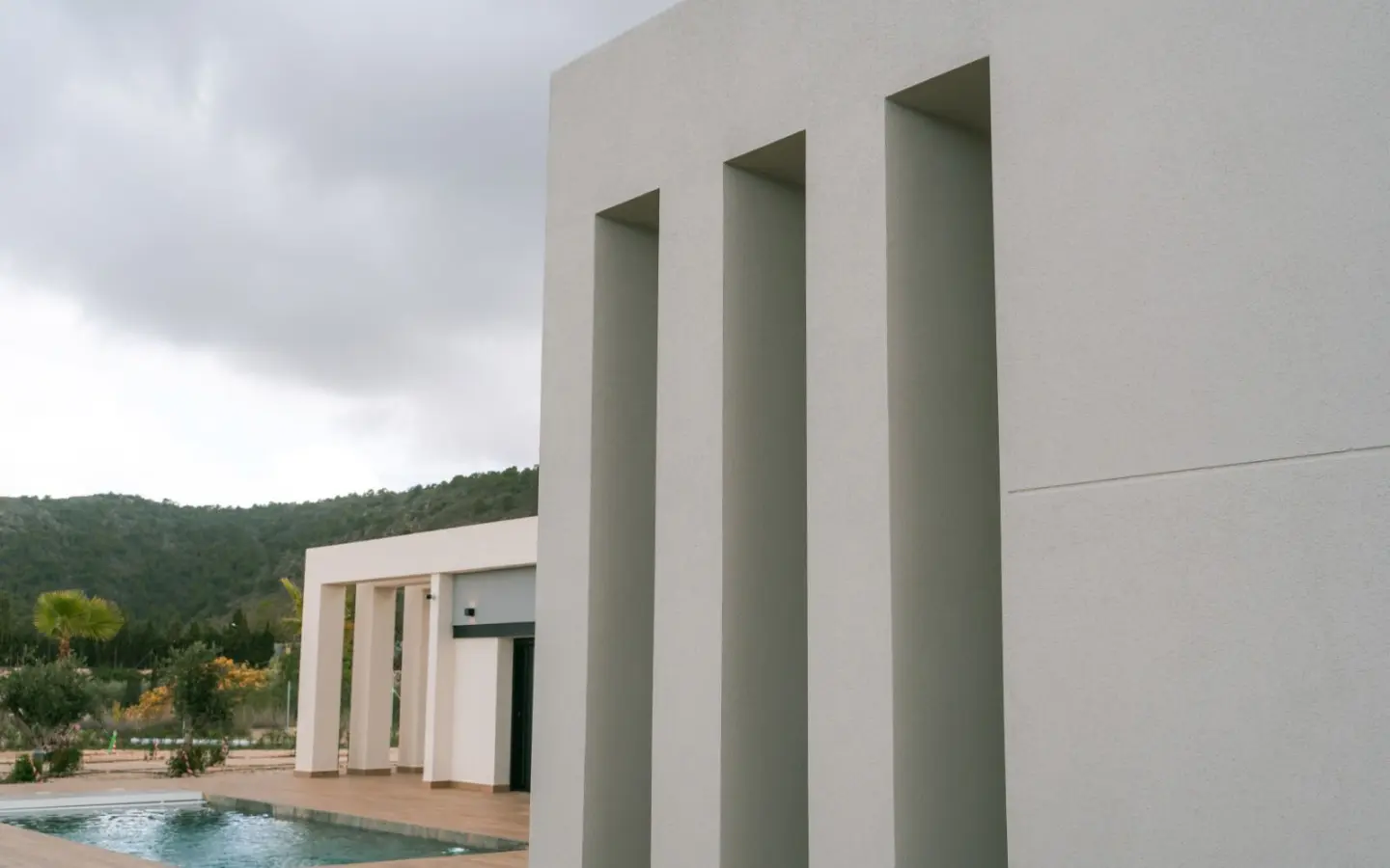 3-bedroom Villa In Pinoso, Spain (178 M²)