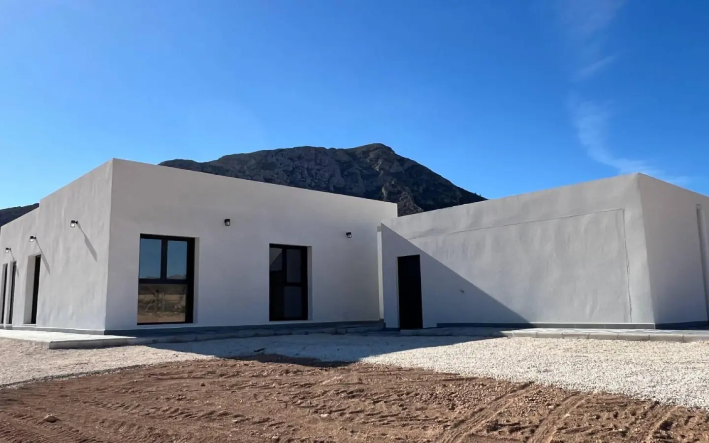 3-bedroom Villa In Hondon De Las Nieves, Spain (153 M²)