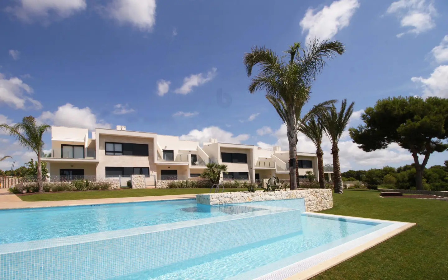 3-bedroom Villa In Pilar De La Horadada, Spain (238 M²)