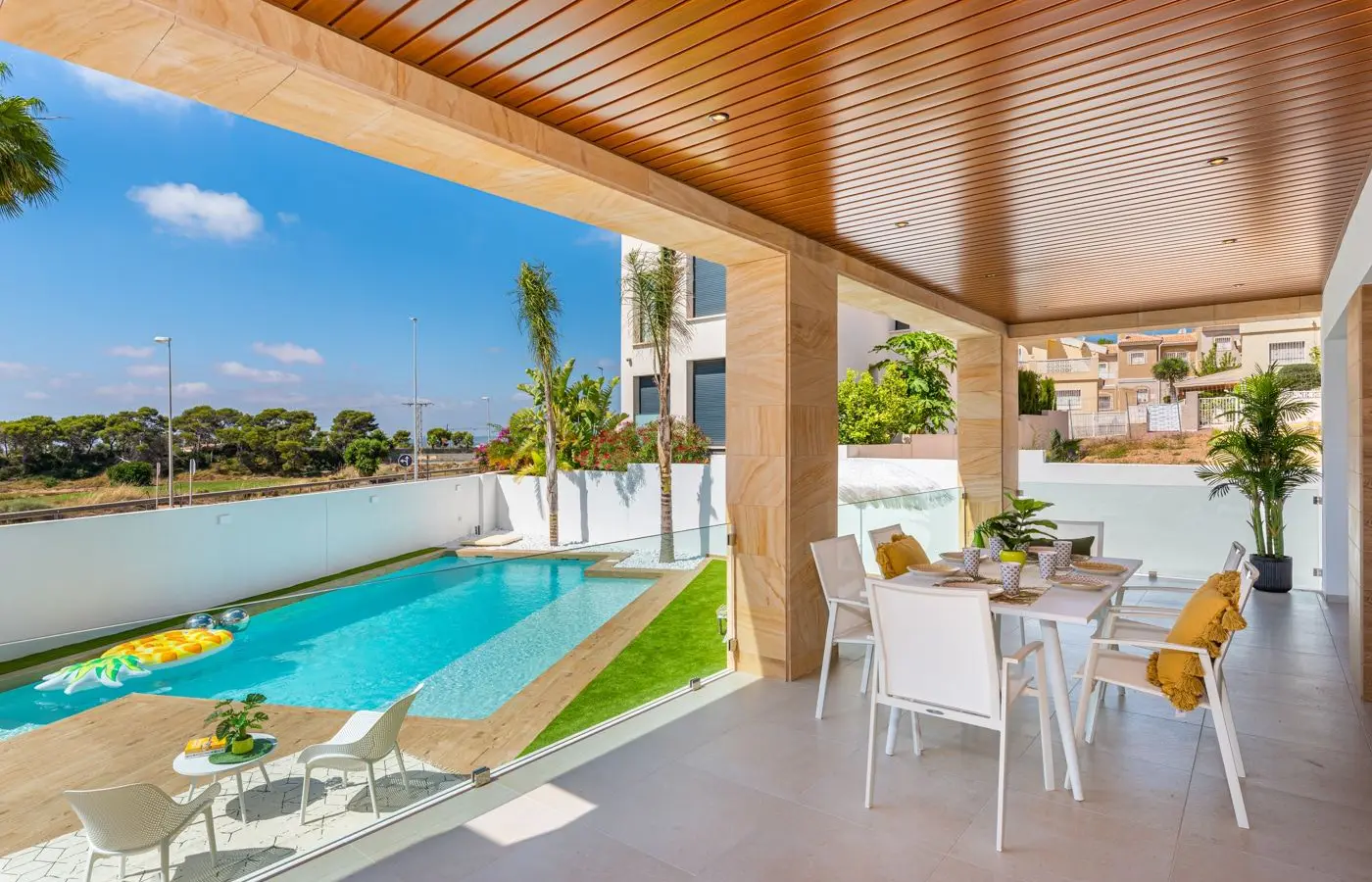 4-bedroom Villa In Rojales, Spain (244 M²)