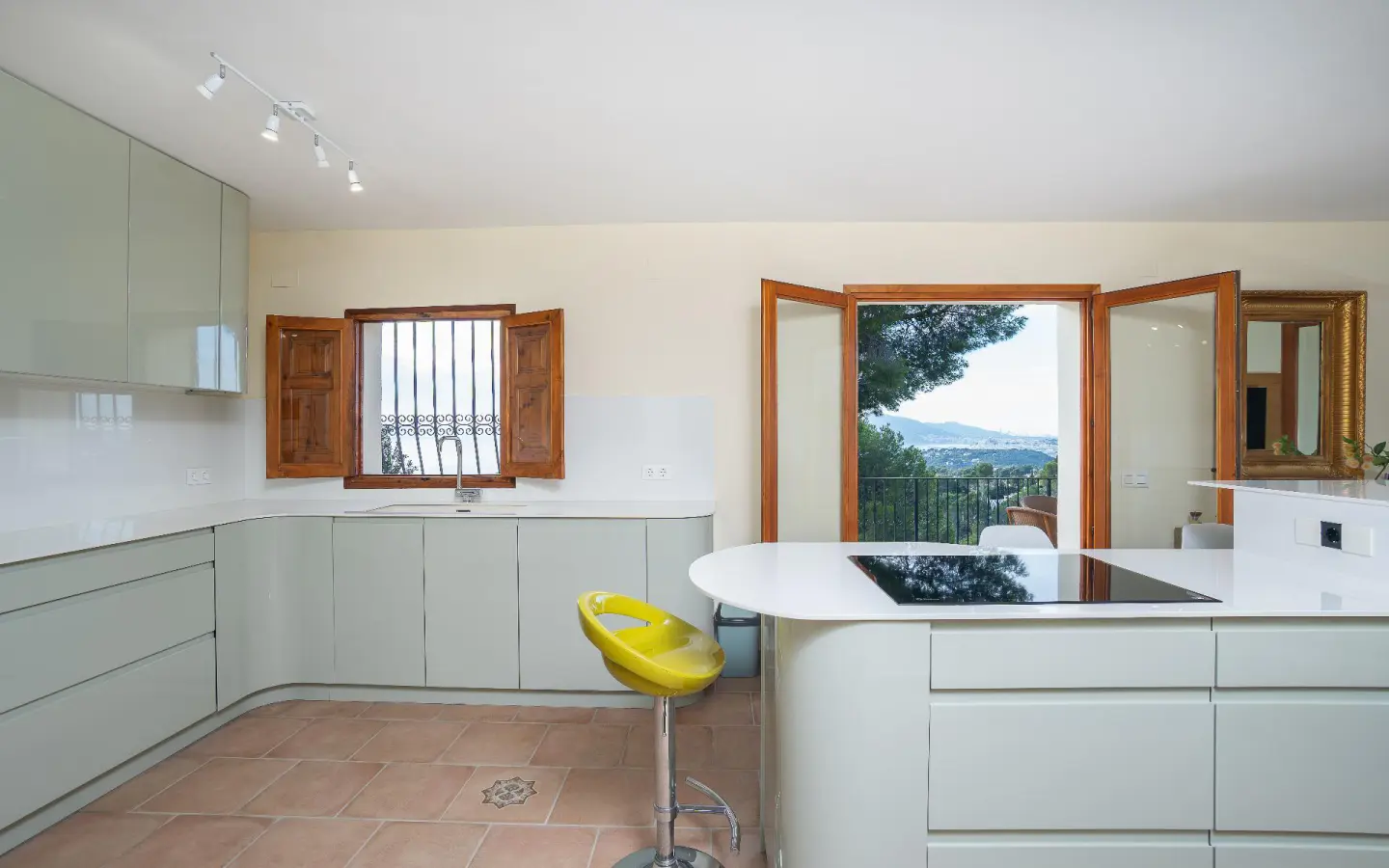 2-bedroom Villa In Altea, Spain (187 M²)