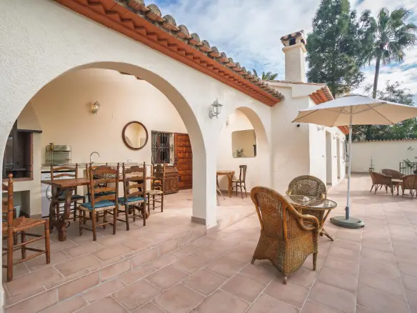 2-bedroom Villa In Altea, Spain (187 M²)