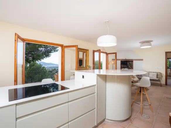 2-bedroom Villa In Altea, Spain (187 M²)