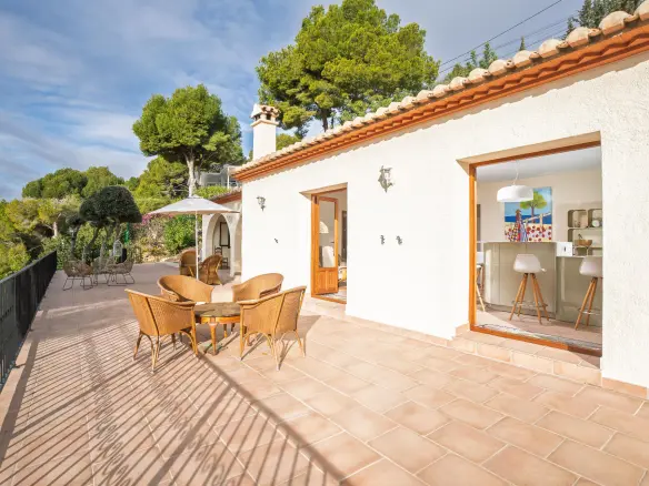 2-bedroom Villa In Altea, Spain (187 M²)