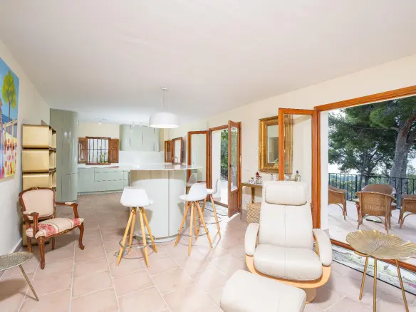 2-bedroom Villa In Altea, Spain (187 M²)