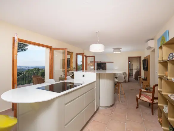 2-bedroom Villa In Altea, Spain (187 M²)