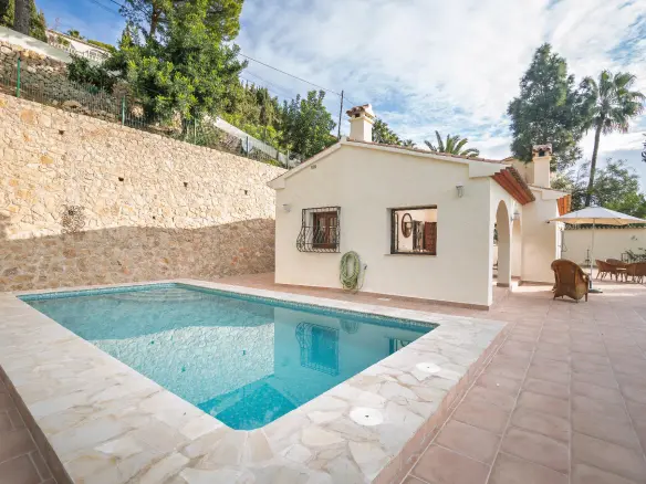 2-bedroom Villa In Altea, Spain (187 M²)