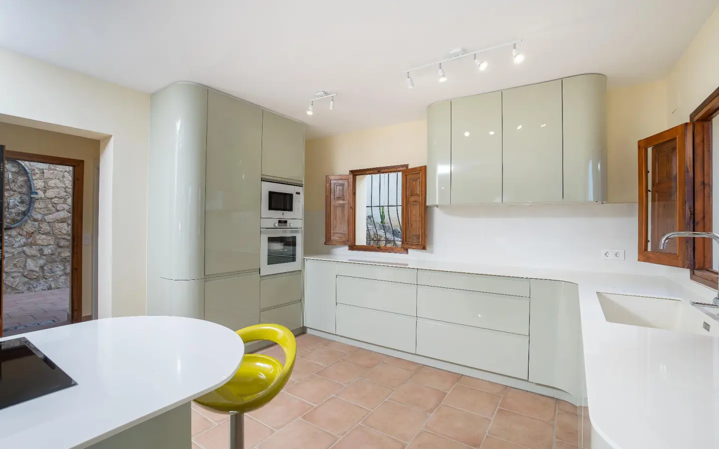 2-bedroom Villa In Altea, Spain (187 M²)
