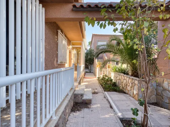 6-bedroom Villa In La Marina, Spain (400 M²)