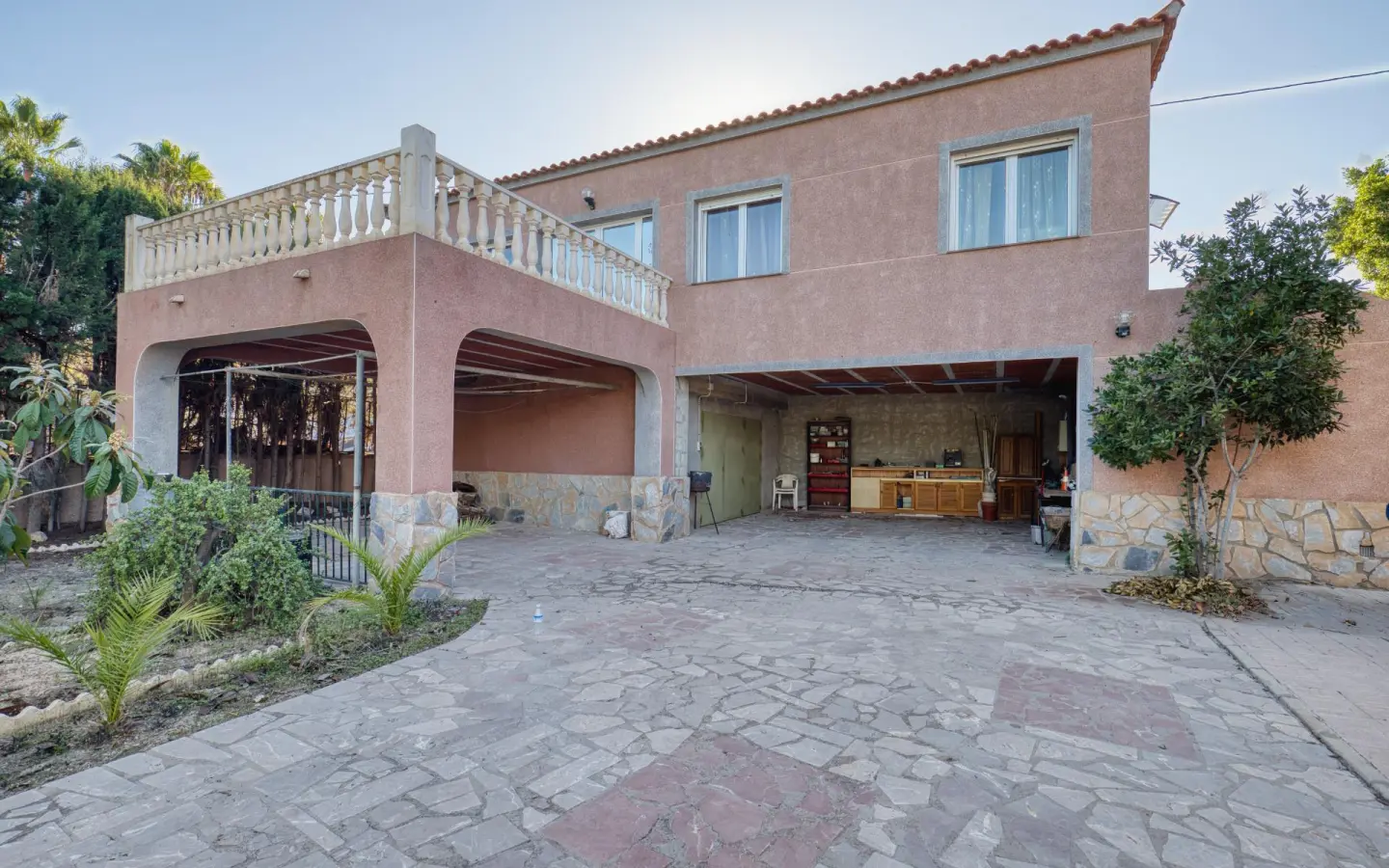 6-bedroom Villa In La Marina, Spain (400 M²)