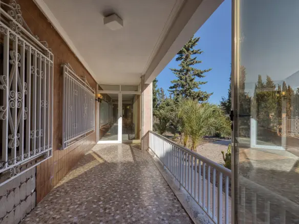 6-bedroom Villa In La Marina, Spain (400 M²)