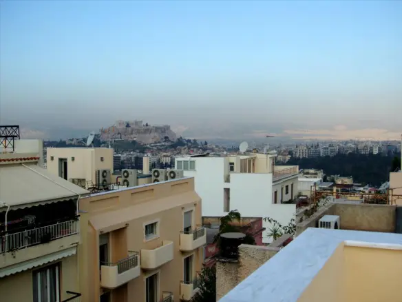 Building 803 M² In Athens