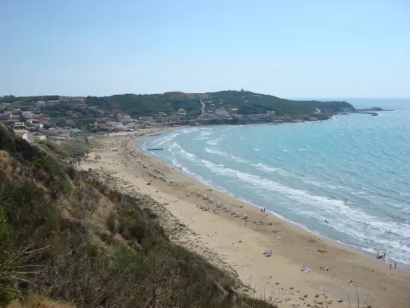 Business 400 M² In Corfu