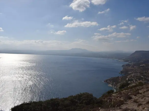 Land 32500 M² In Crete