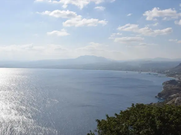 Land 32500 M² In Crete