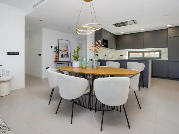 3-bedroom Villa In Torrevieja, Spain (141 M²)