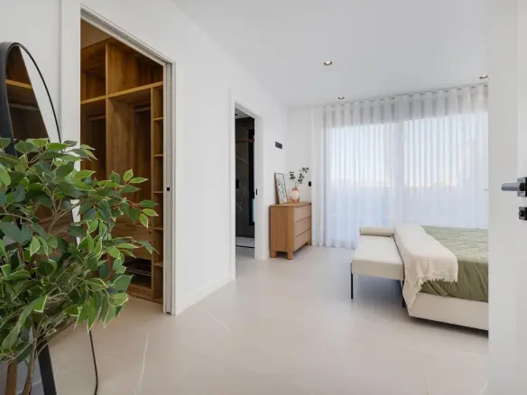 3-bedroom Villa In Torrevieja, Spain (141 M²)