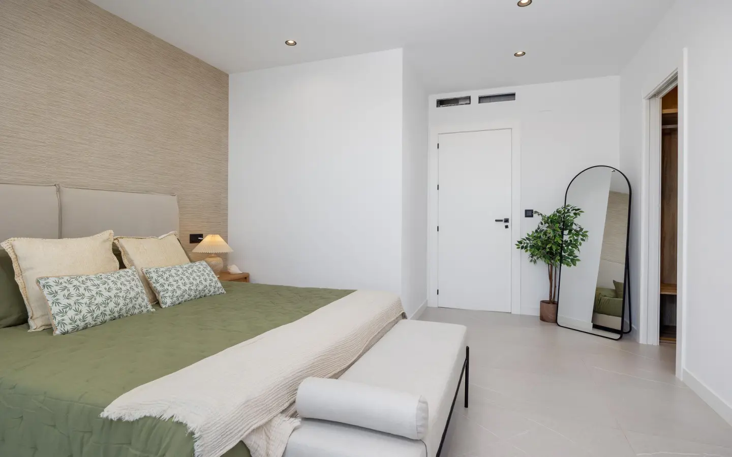 3-bedroom Villa In Torrevieja, Spain (141 M²)