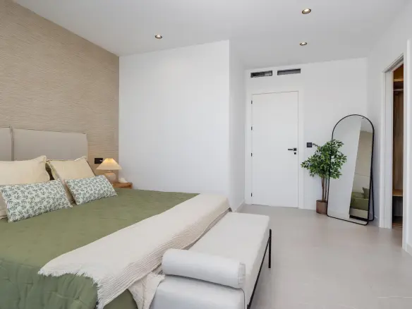 3-bedroom Villa In Torrevieja, Spain (141 M²)