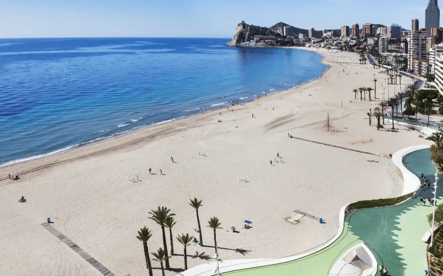 2-bedroom Apartment In Benidorm, Spain (138 M²)