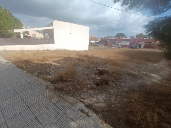 Urban Building Plot In Los Urrutias, Spain (117 M²)