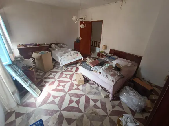 5-bedroom Village House In Mula, Spain (210 M²)