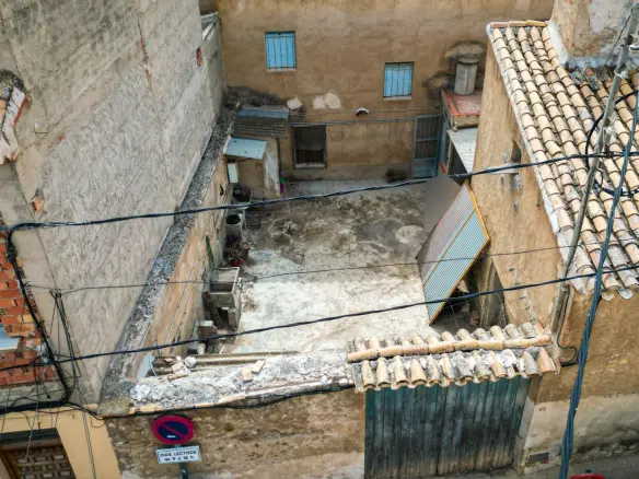 5-bedroom Village House In Mula, Spain (210 M²)
