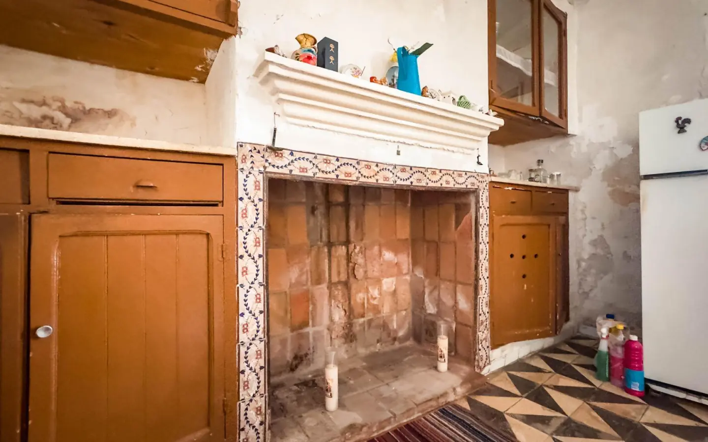 5-bedroom Village House In Mula, Spain (210 M²)