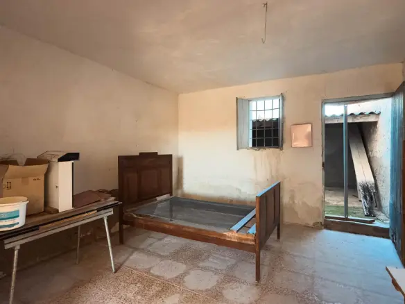 Terraced House In Albatera, Spain (89 M²)