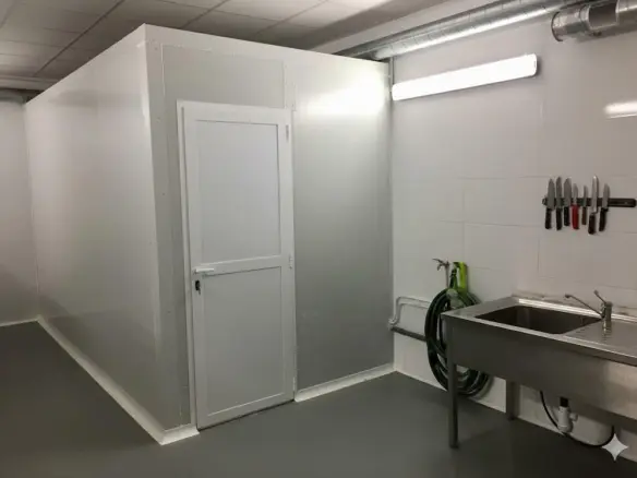 Commercial Unit In La Nucía, Spain (90 M²)