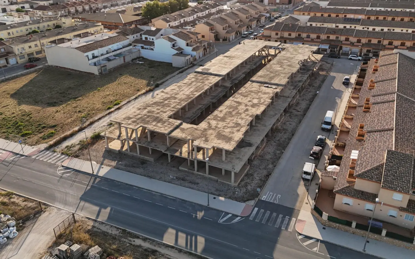 Urban Plot In Pinoso, Spain (2.500 M²)