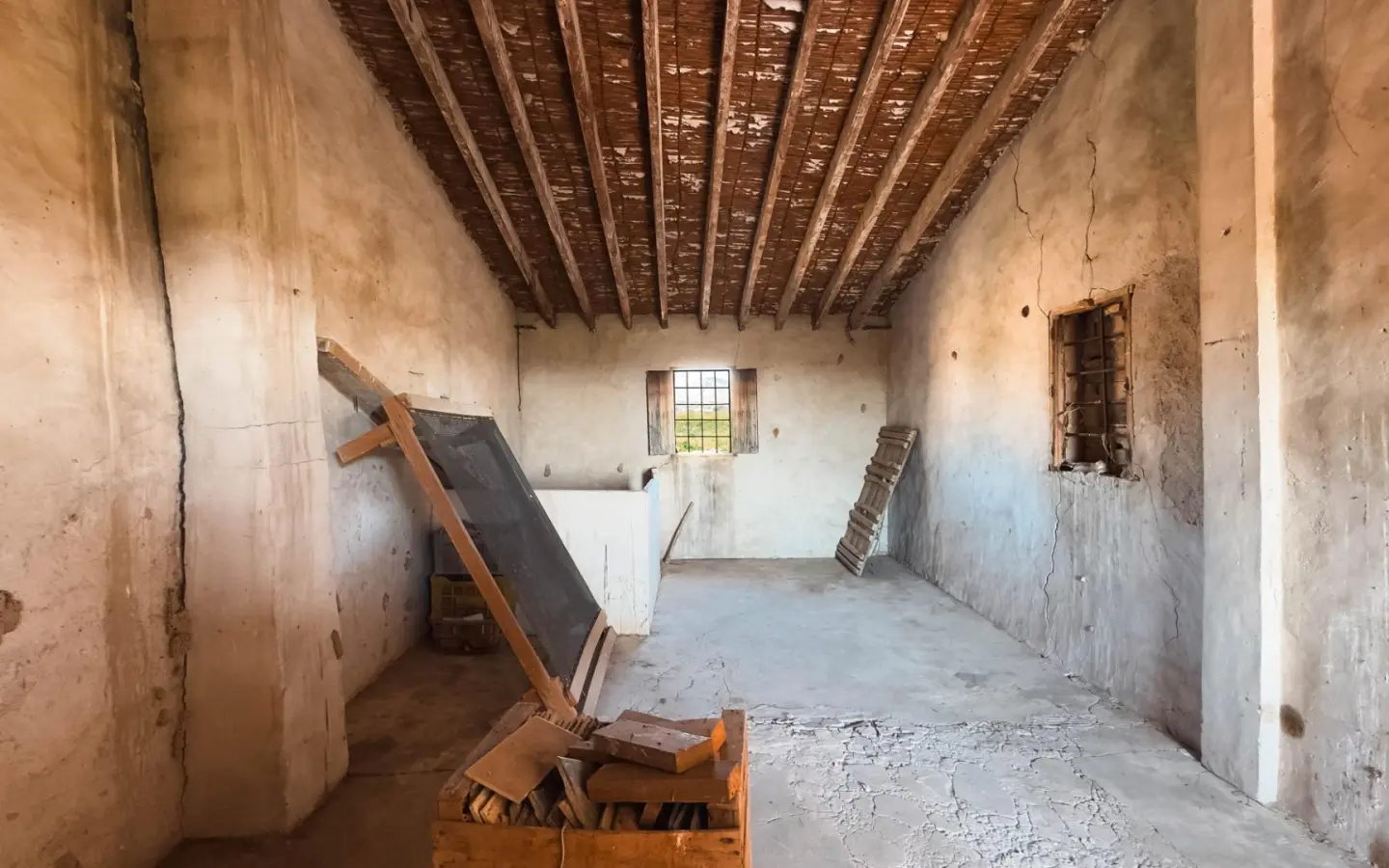 Terraced House In Albatera, Spain (89 M²)