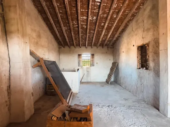 Terraced House In Albatera, Spain (89 M²)