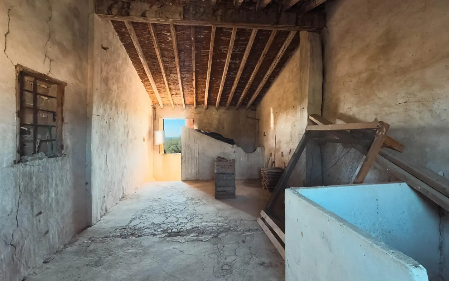Terraced House In Albatera, Spain (89 M²)