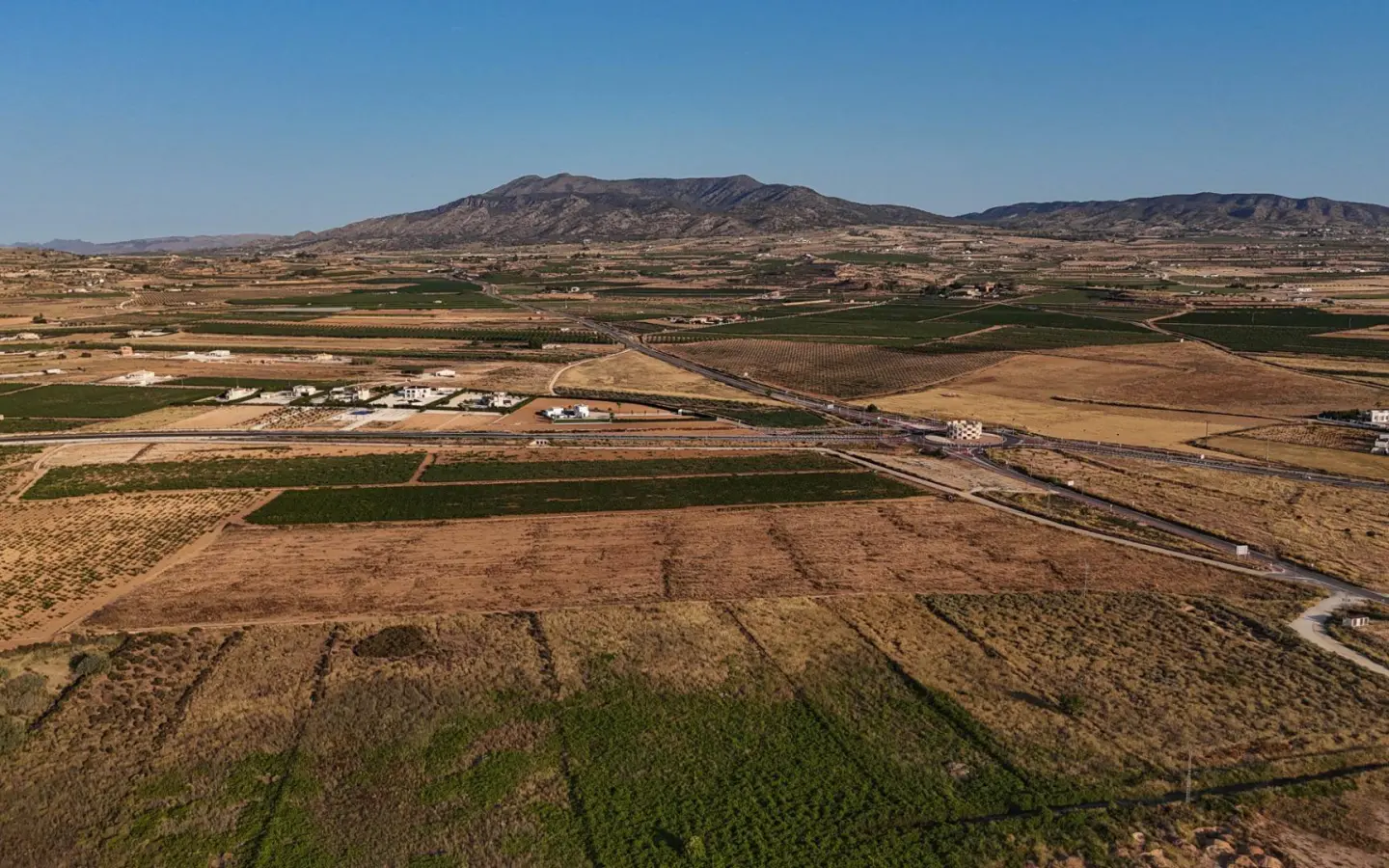 Urban Plot In Pinoso, Spain (2.500 M²)