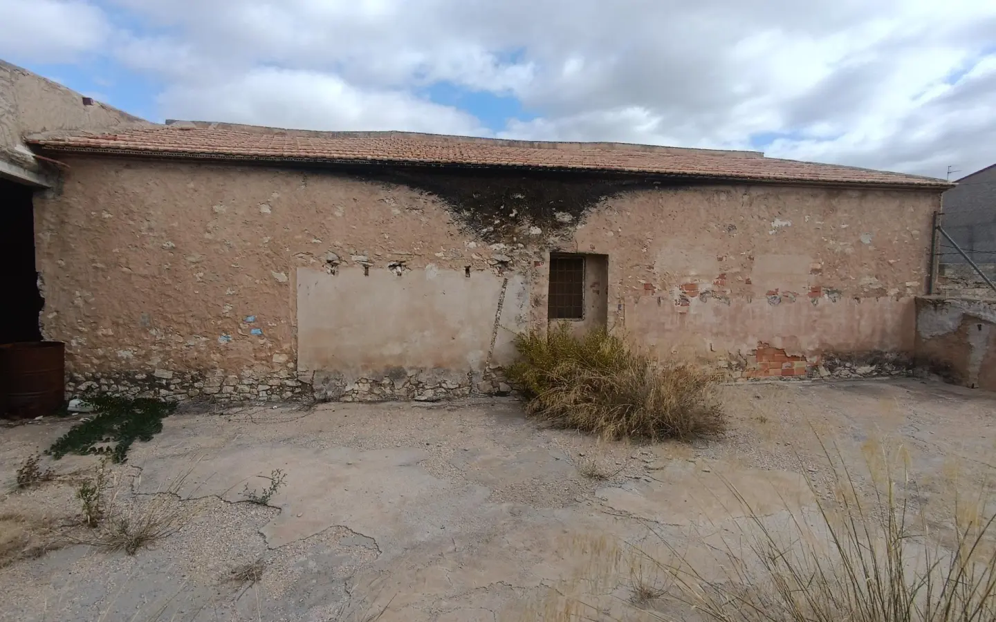 2-bedroom House In Abanilla, Spain (303 M²)