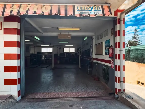 Commercial Unit In Benidorm, Spain (160 M²)