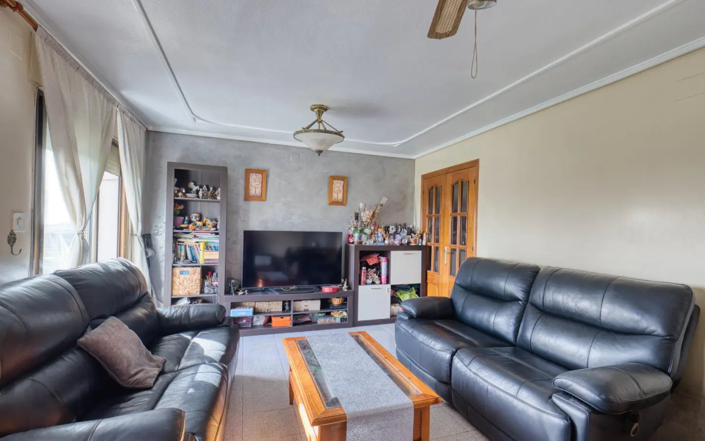 4-bedroom Flat In La Marina, Spain (115 M²)
