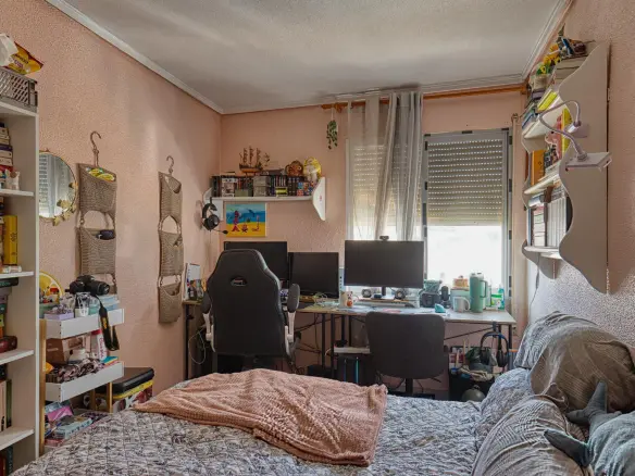 4-bedroom Flat In La Marina, Spain (115 M²)
