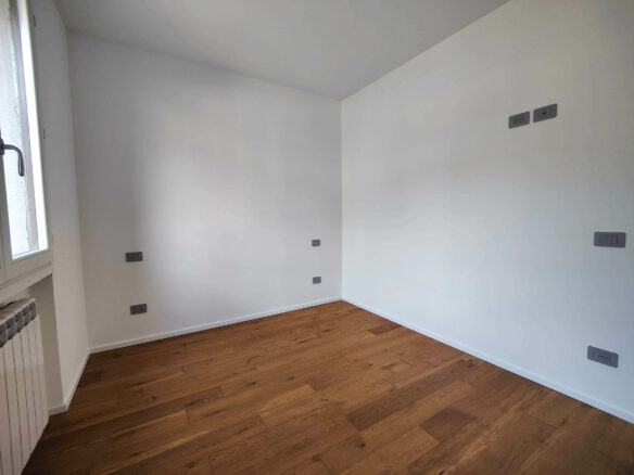 Q49 Quadrilocale Con Giardino , Vista Mare E Piscina Condominiale. Compreso Box Auto