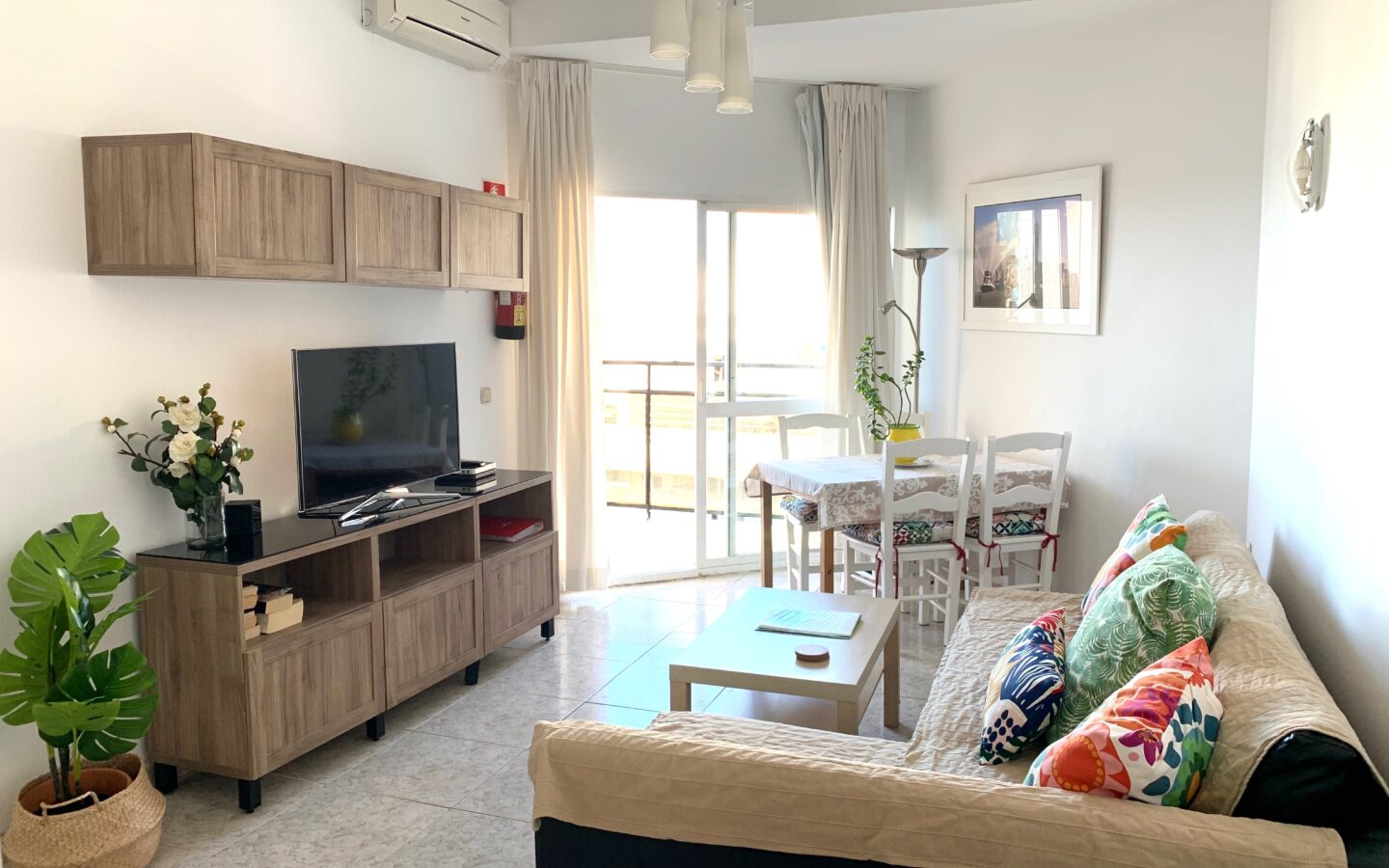 Marbella – Top Floor Beachfront Central Apartment With Views