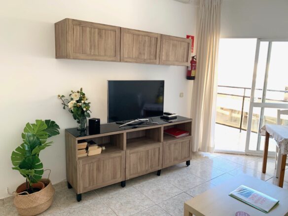 Marbella – Top Floor Beachfront Central Apartment With Views