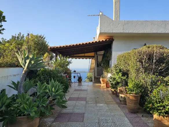 3-bedroom Maisonette In Gazi, Greece (180 M²)