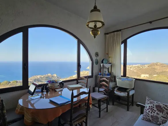 3-bedroom Maisonette In Gazi, Greece (180 M²)