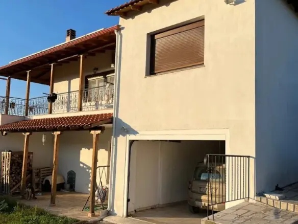 Detached House In Poligiros, Greece (350 M²)